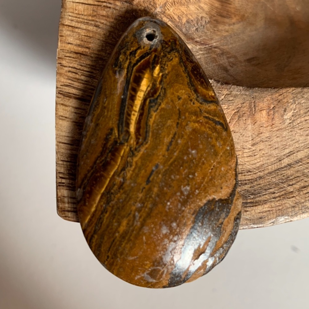 Tigers eye pendant